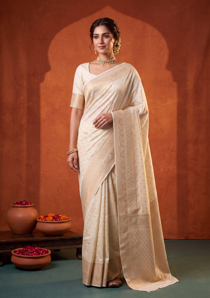 Off White Silk Buti Saree With Matching Blouse Piece