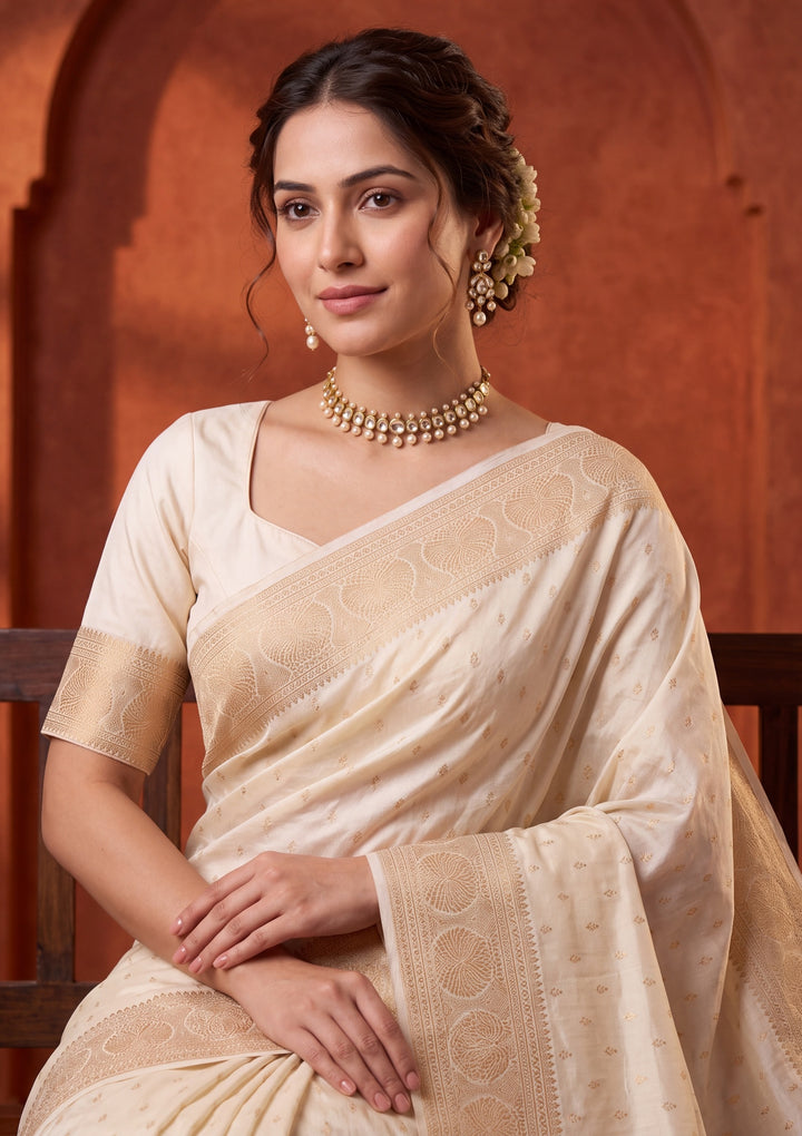Off White Silk Buti Saree With Matching Blouse Piece