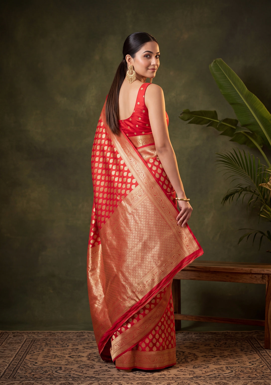 Red Art Silk Buti Saree With Matching Blouse Piece