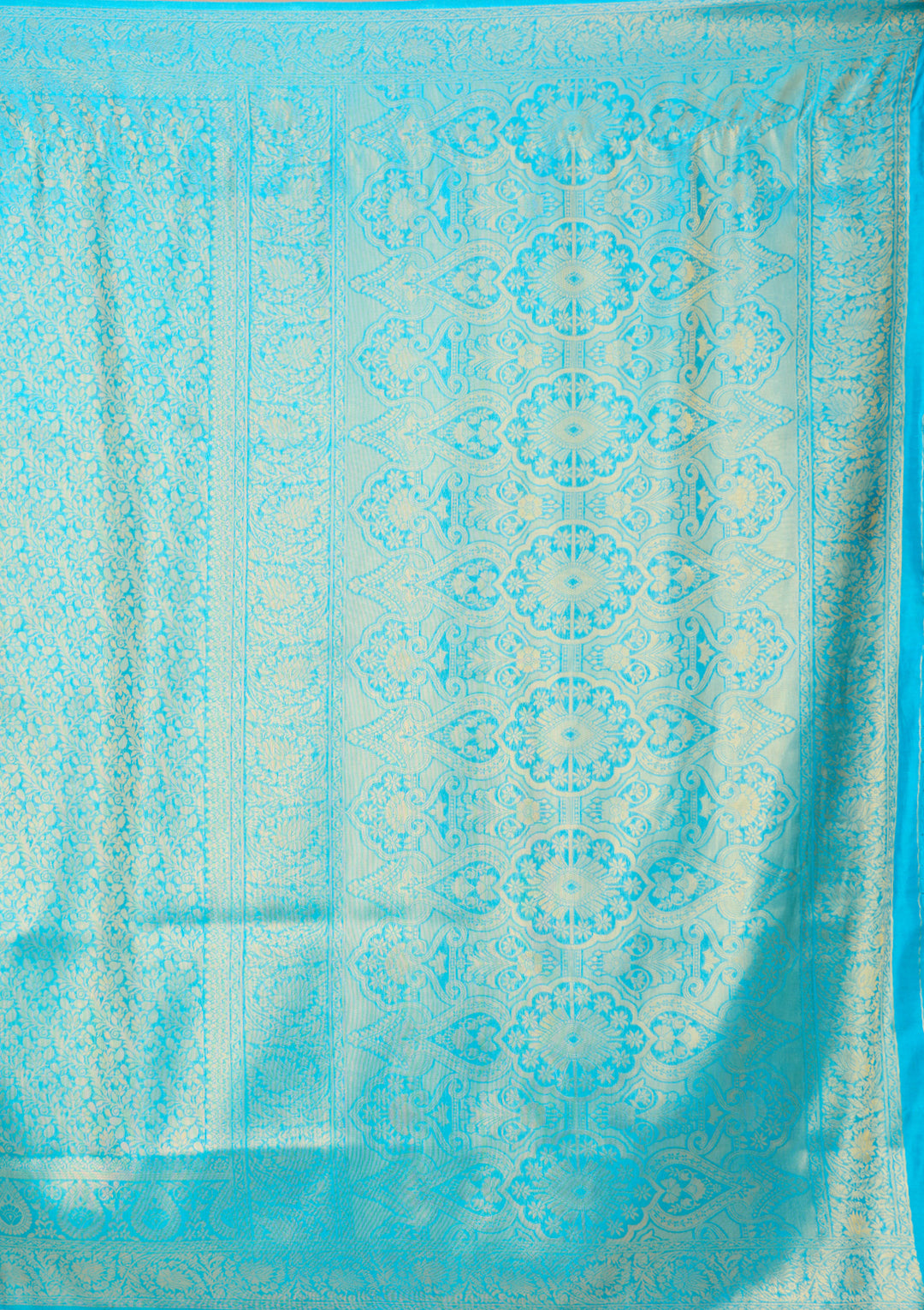 Turquoise Blue Art Silk Jaal Saree With Matching Blouse Piece