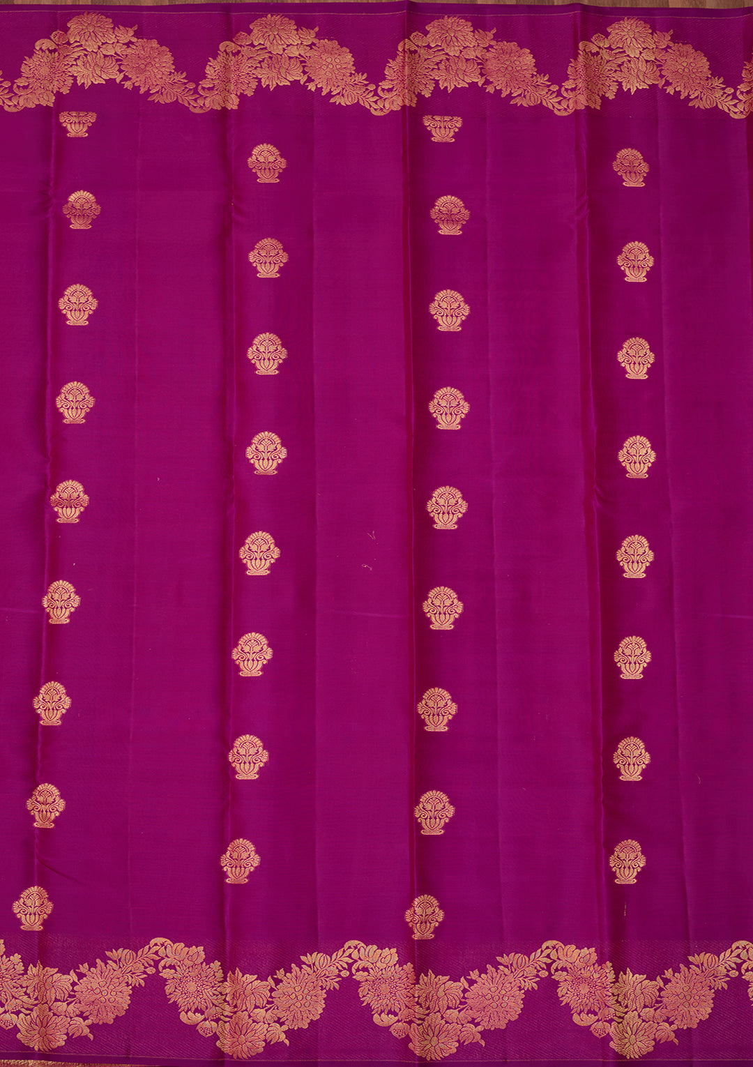 Magenta Pink Dharmavaram Pure Silk Saree With Matching Blouse Piece
