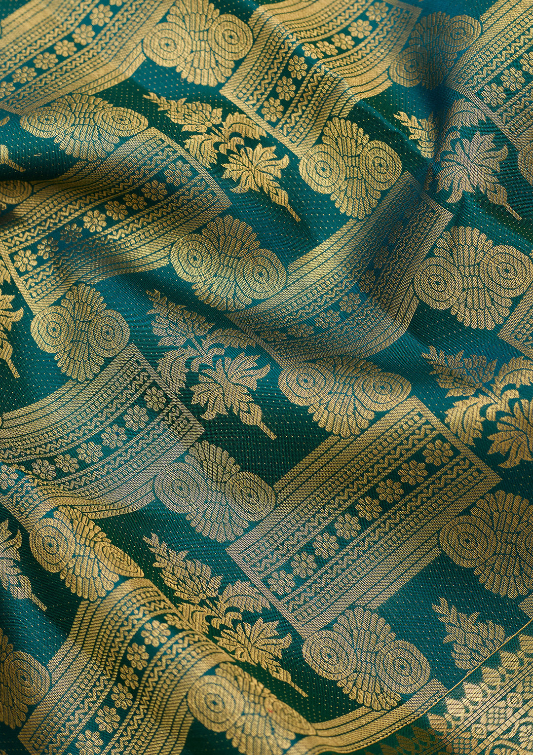 Bottle Green Pure Silk Jaal Saree With Matching Blouse Piece
