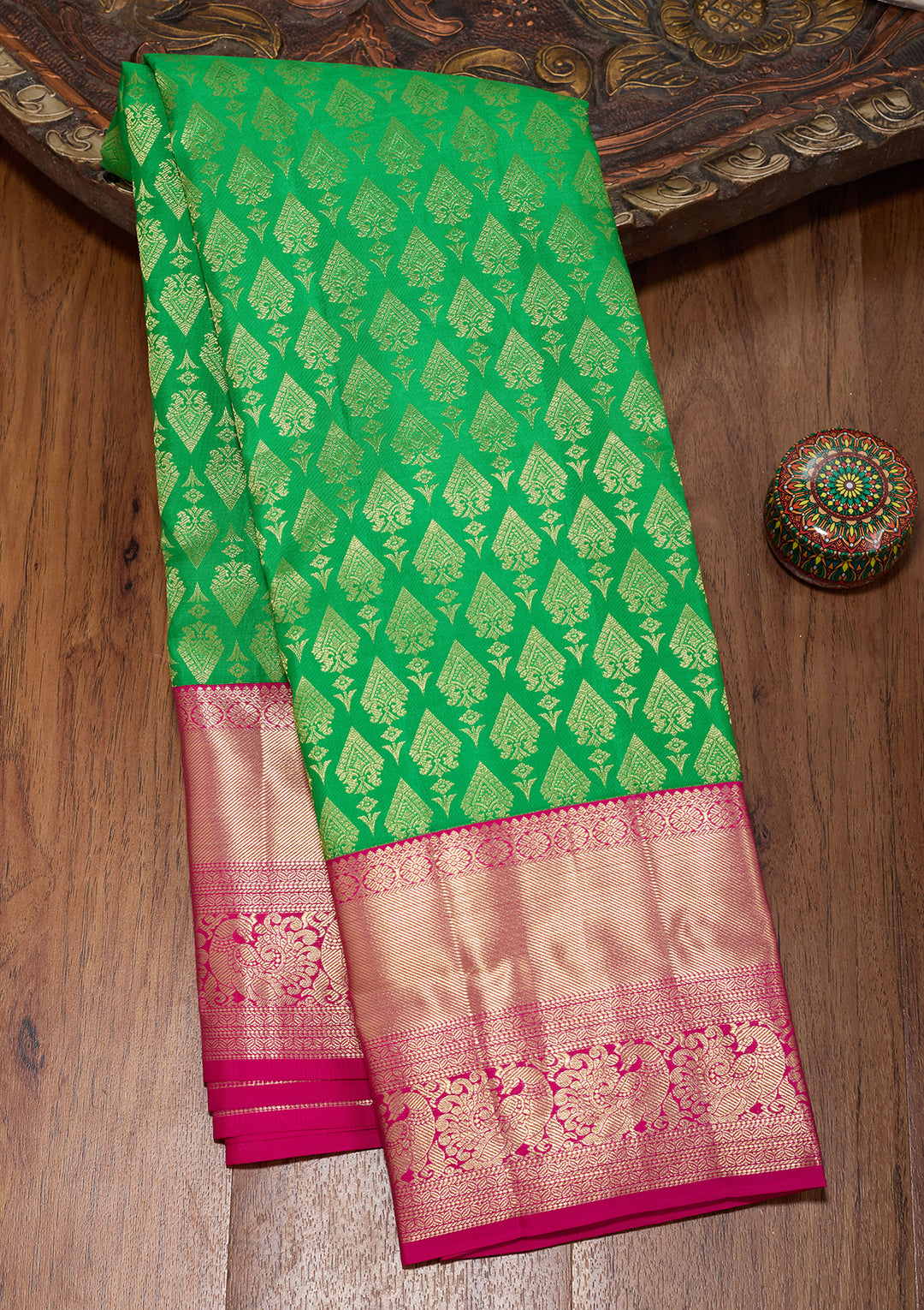 Rama Green Pure Silk Jaal Saree With Matching Blouse Piece