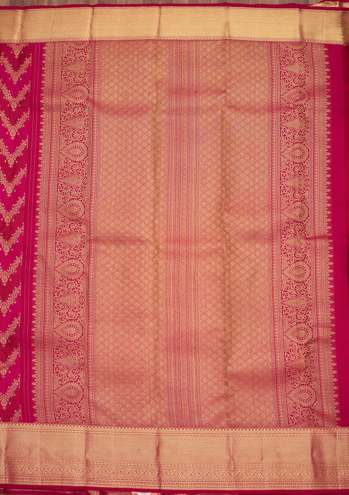 Magenta Pink Pure Silk Stripes Saree With Matching Blouse Piece