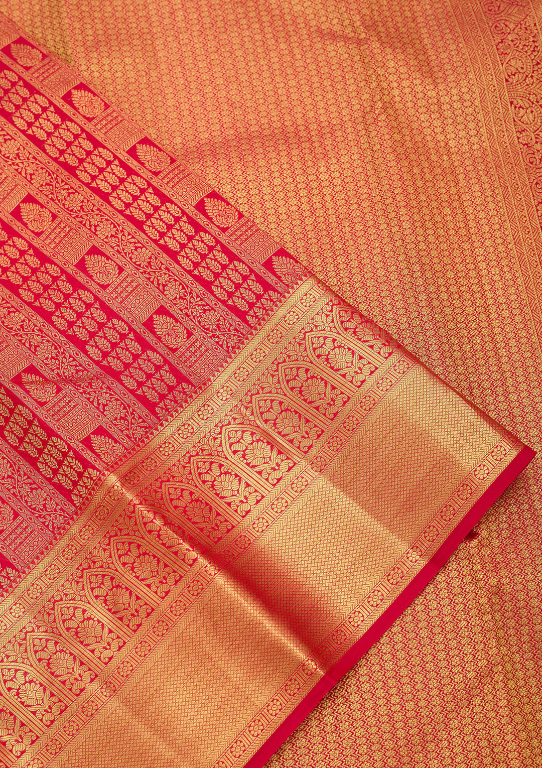 Rani Pink Pure Silk Jaal Saree With Matching Blouse Piece