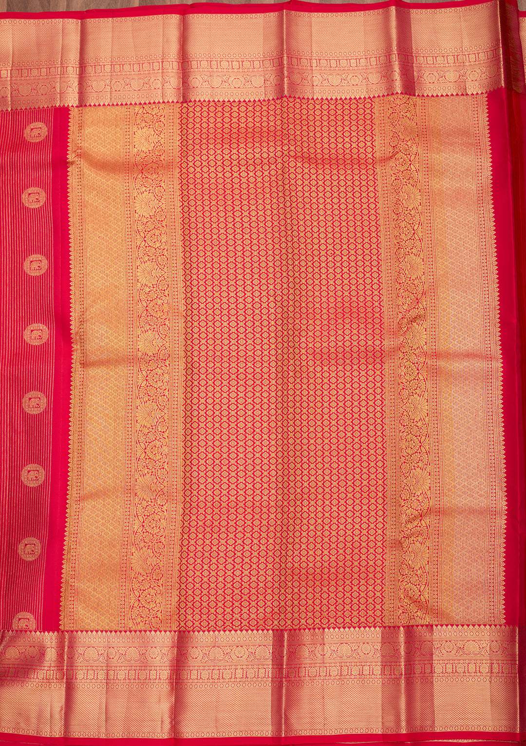 Rani Pink Pure Silk Jaal Saree With Matching Blouse Piece