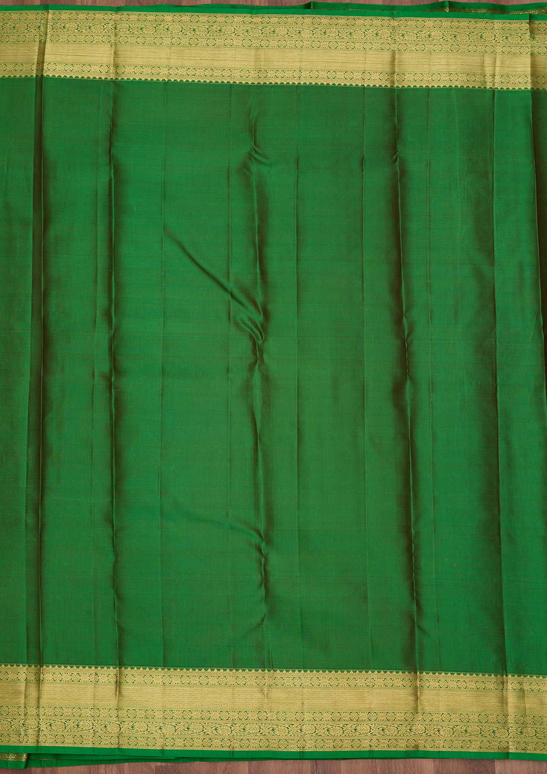 Rama Green Pure Silk Jaal Saree With Matching Blouse Piece