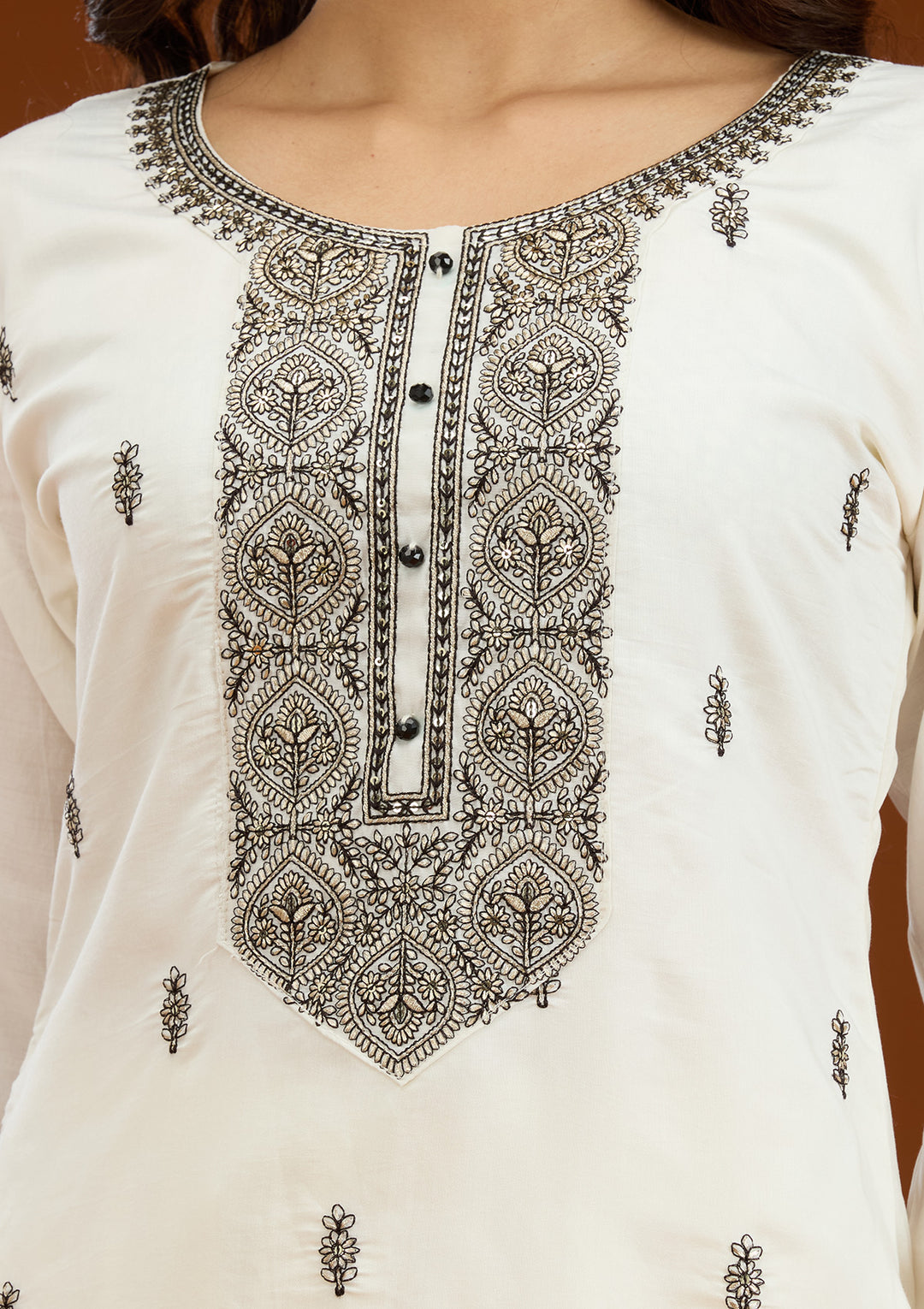 Off White Threadwork Semi Crepe Readymade Salwar Suit