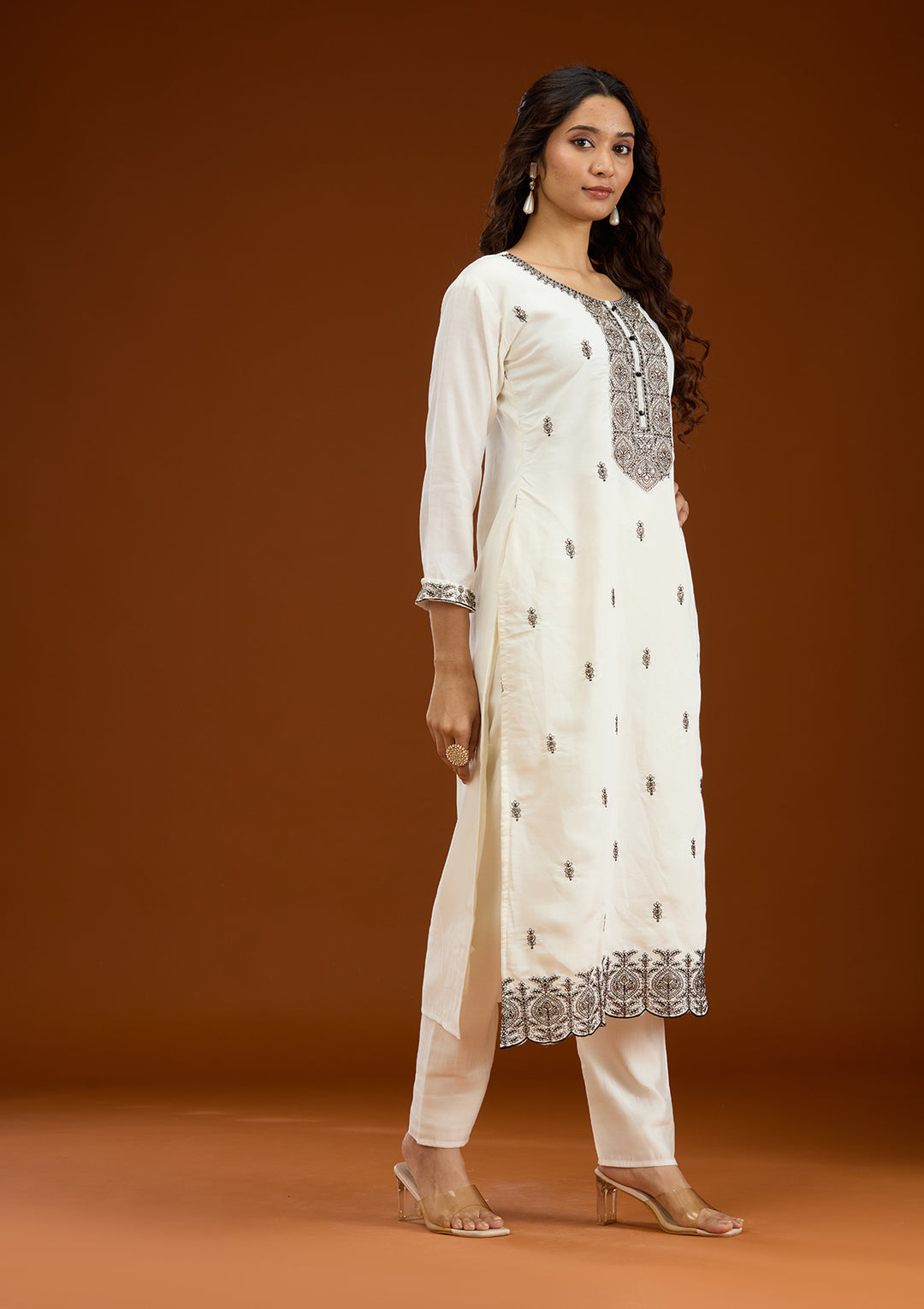Off White Threadwork Semi Crepe Readymade Salwar Suit