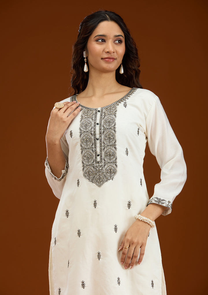 Off White Threadwork Semi Crepe Readymade Salwar Suit