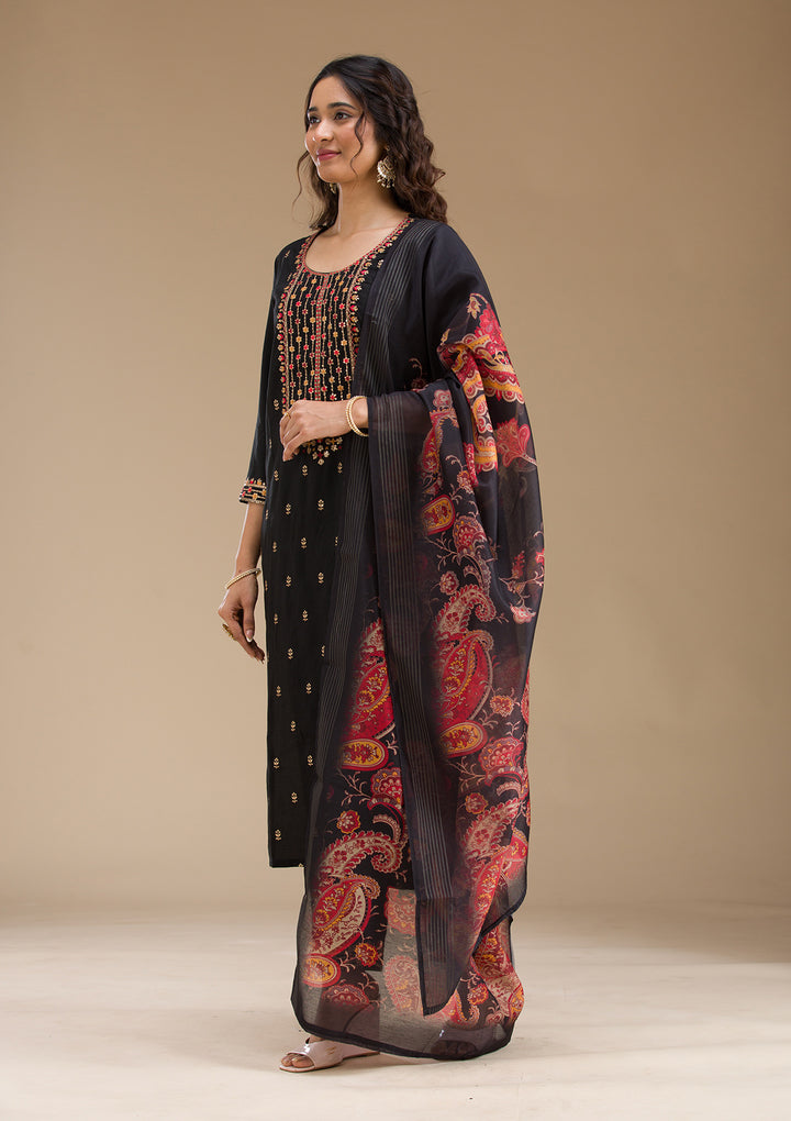 Black Threadwork Semi Crepe Readymade Salwar Suit