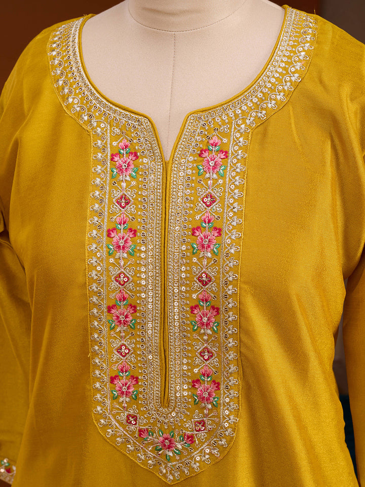Mustard Soft Raw Silk Threadwork Straight Kurta With Pant Regular And Dupatta