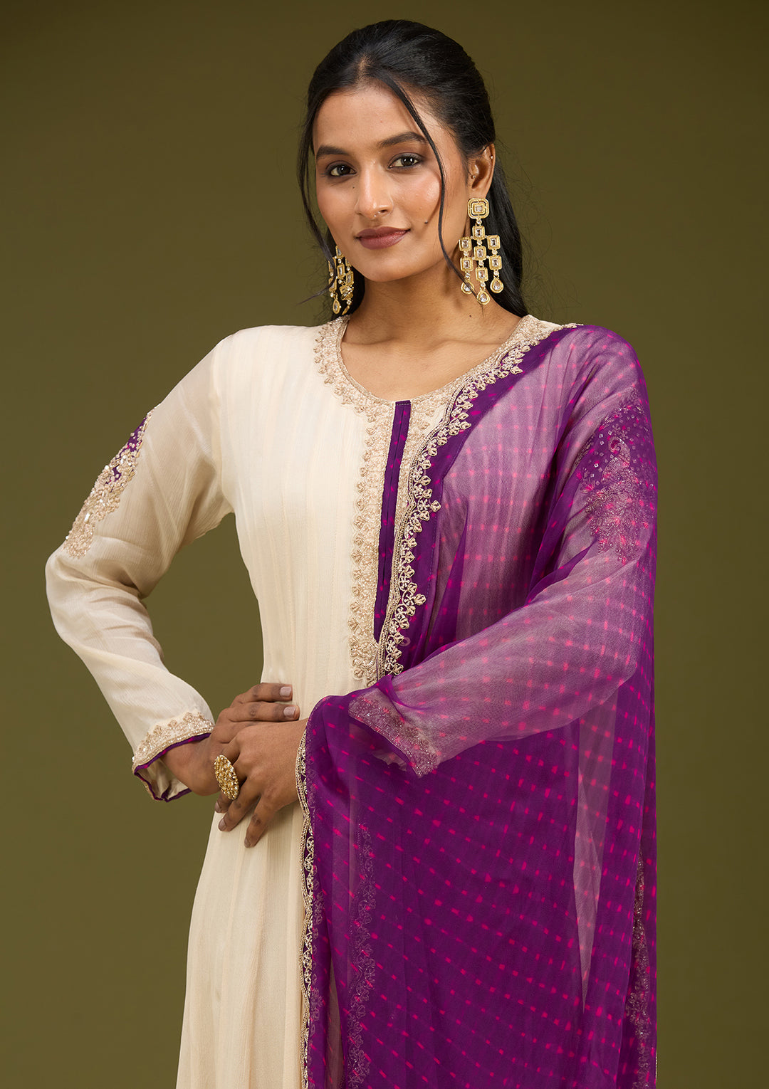 Off White Zariwork (Gold) Chanderi Readymade Salwar Suit