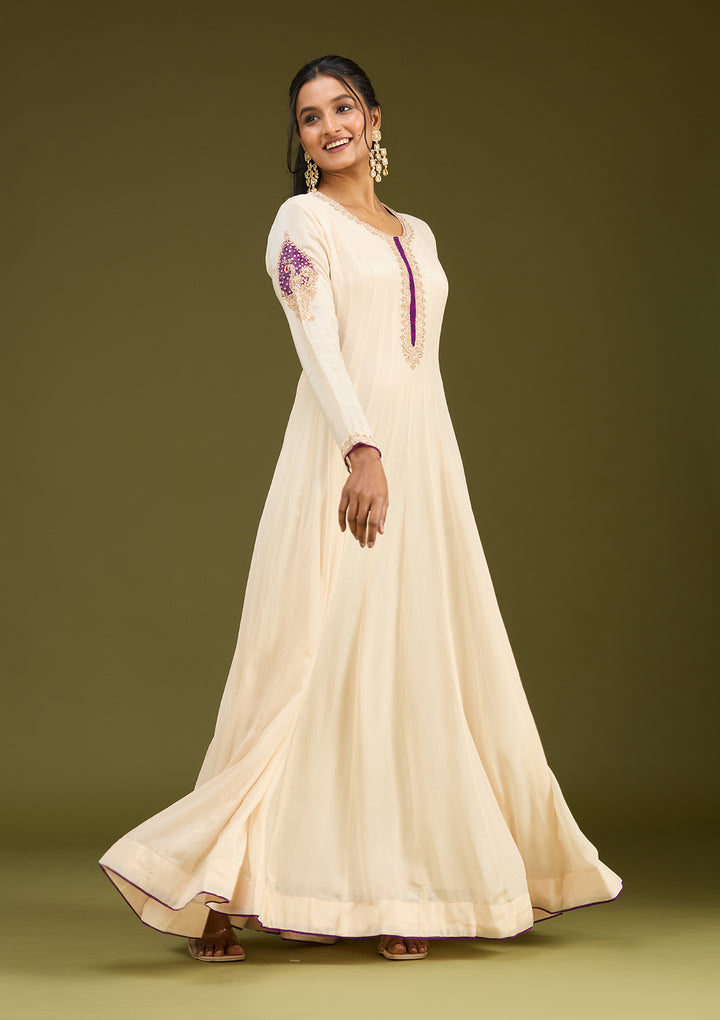 Off White Zariwork (Gold) Chanderi Readymade Salwar Suit