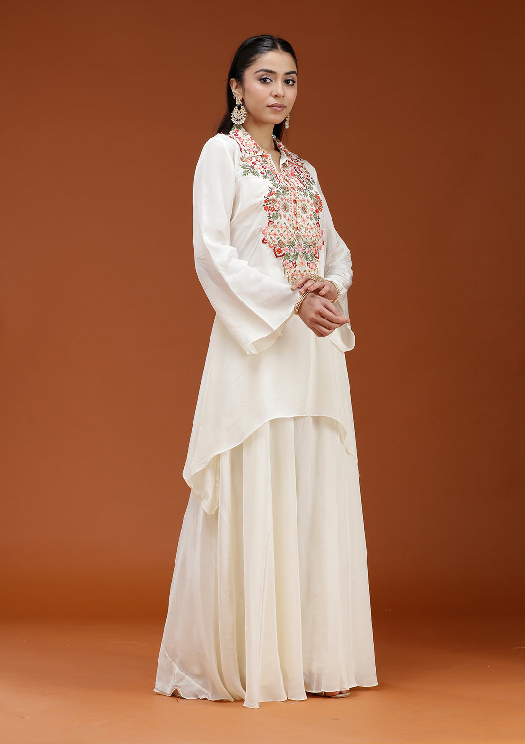 Off White Threadwork Satin Readymade Salwar Suit