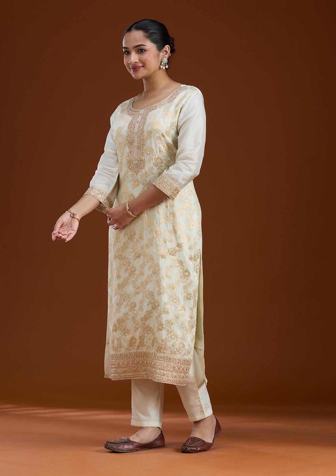Off White Zariwork Brocade Readymade Salwar Suit