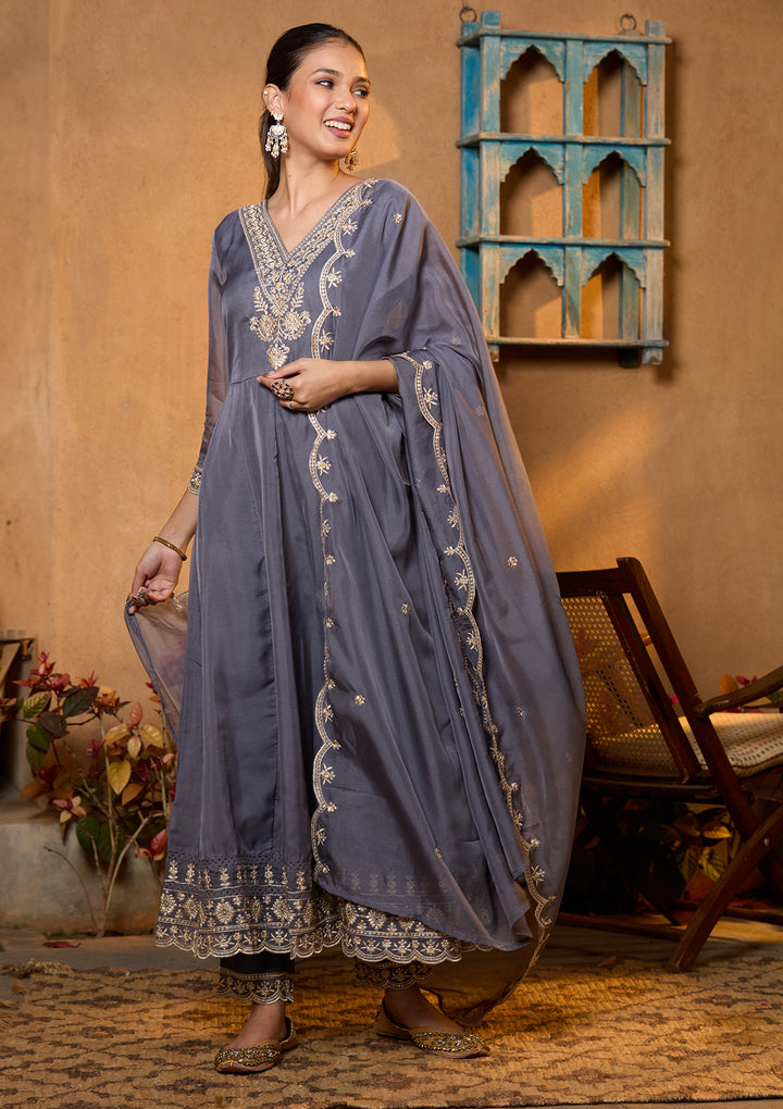Grey Organza Threadwork Anarkali Kurta With Regular Pant And Dupatta