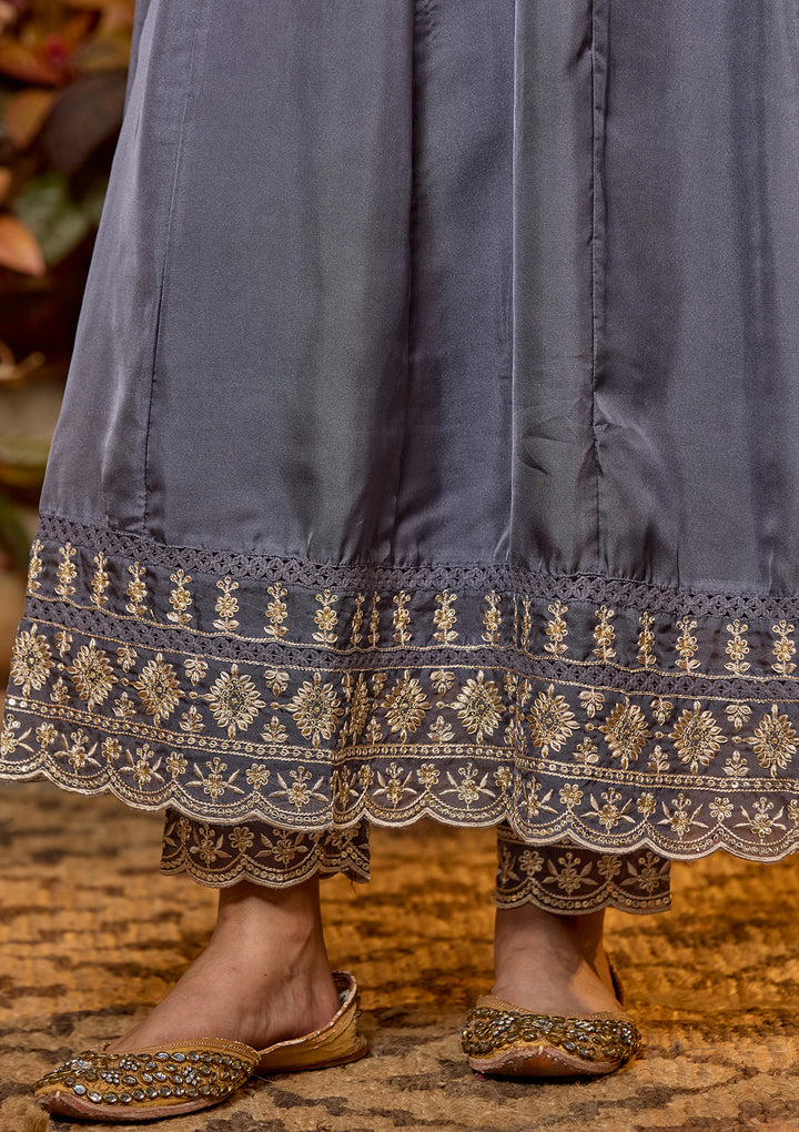 Grey Organza Threadwork Anarkali Kurta With Regular Pant And Dupatta
