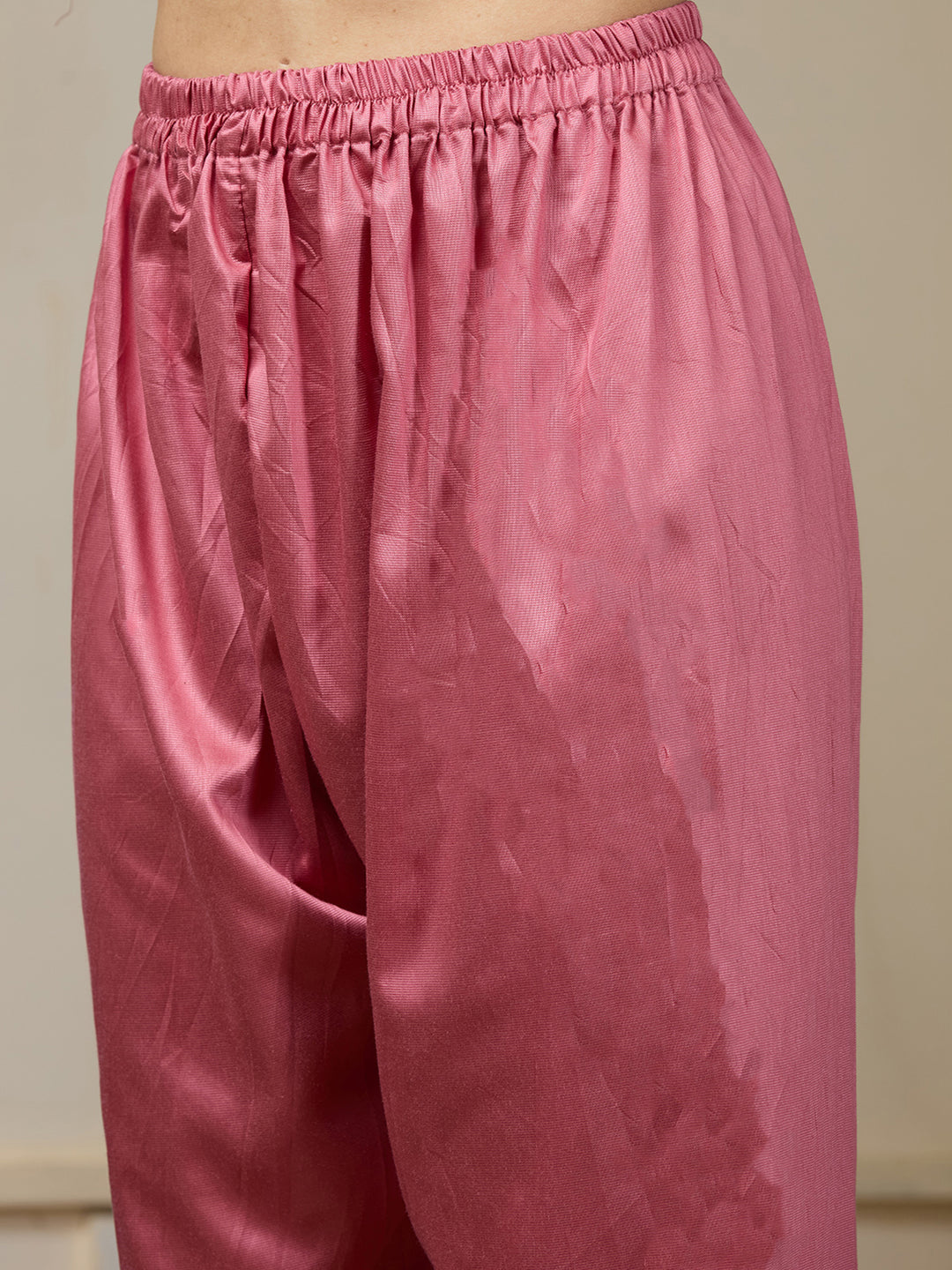 Onion Pink Crepe Floral Printed Straight Kurta With Pant Regular And Dupatta