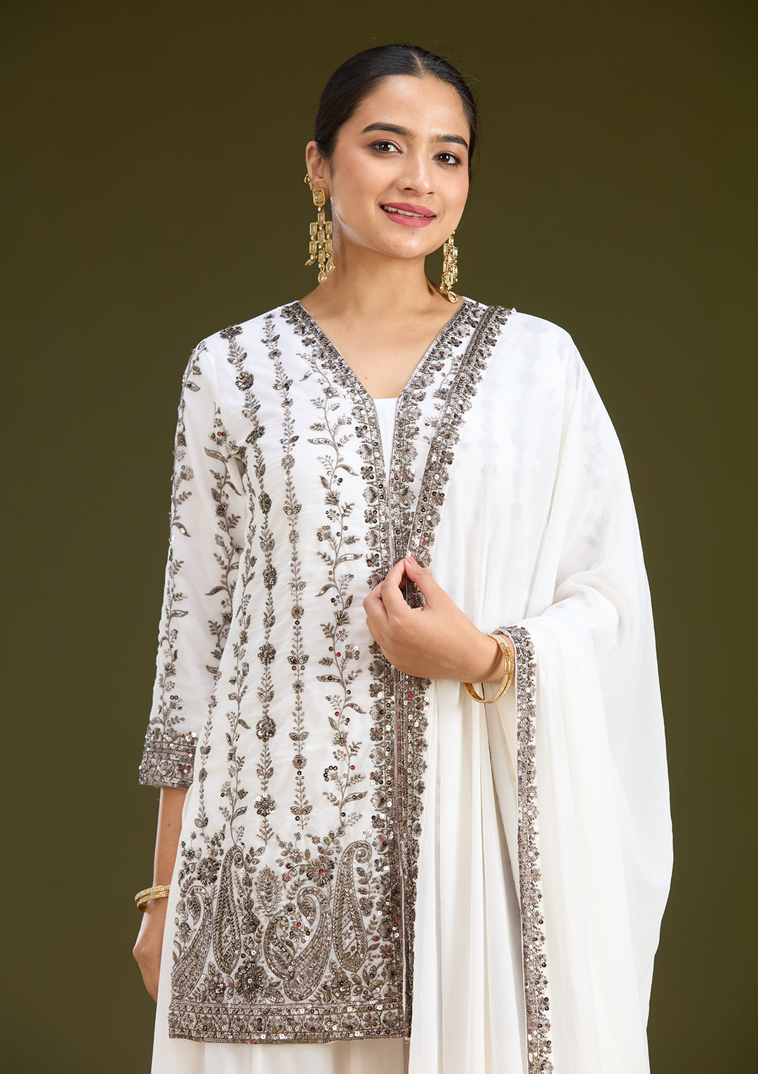 Off White Cutdana Georgette Readymade Salwar Suit