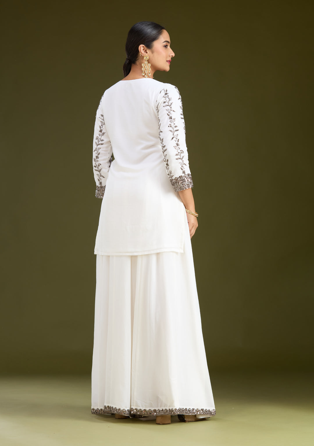 Off White Cutdana Georgette Readymade Salwar Suit