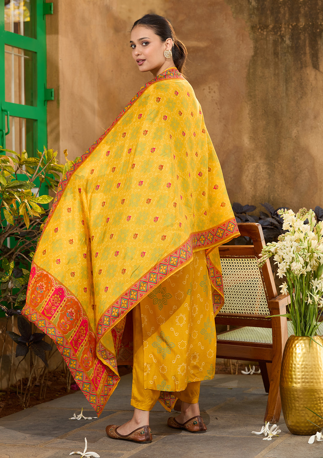 Mustard Yellow Multi Silk Abstract Geometric Sequins Straight Kurta With Pant Regular And Dupatta