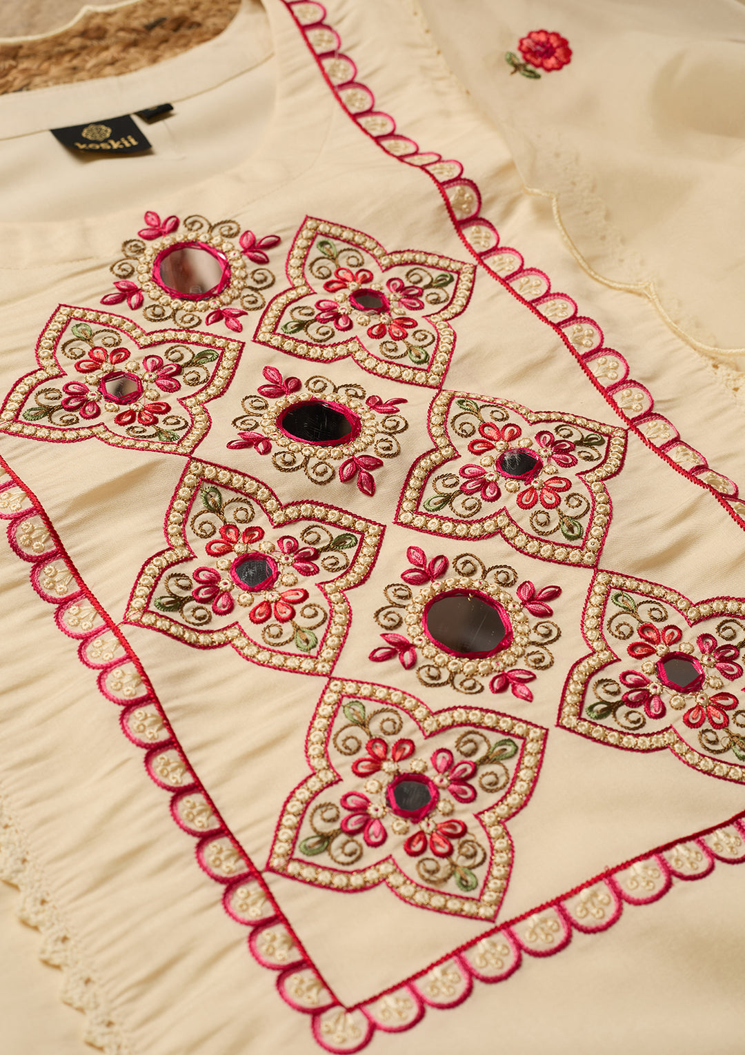 Off White Art Silk Threadwork Straight Kurta With Pant Regular And Dupatta