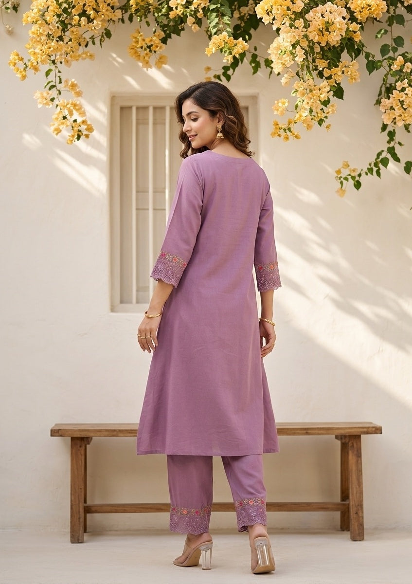 Mauve Raw Silk Threadwork Straight Kurta With Pant Regular And Dupatta