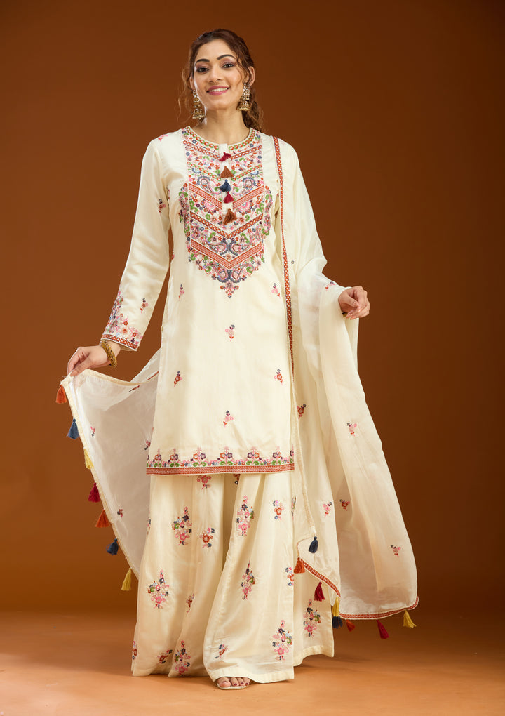 Off White Chanderi Threadwork Straight Kurta With Palazzo And Dupatta