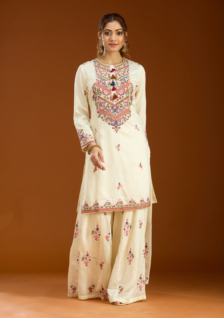 Off White Chanderi Threadwork Straight Kurta With Palazzo And Dupatta