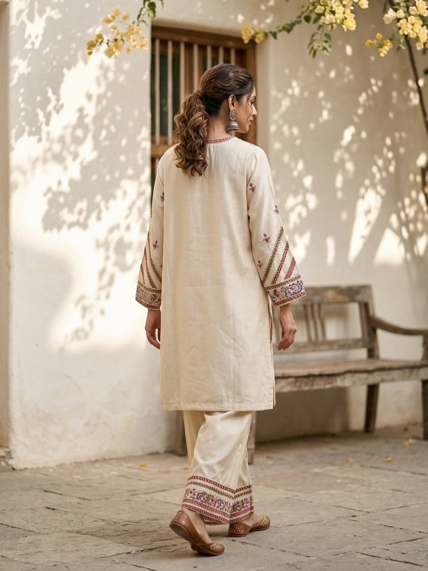 Cream Chanderi Threadwork Straight Kurta With Regular Pant And Dupatta