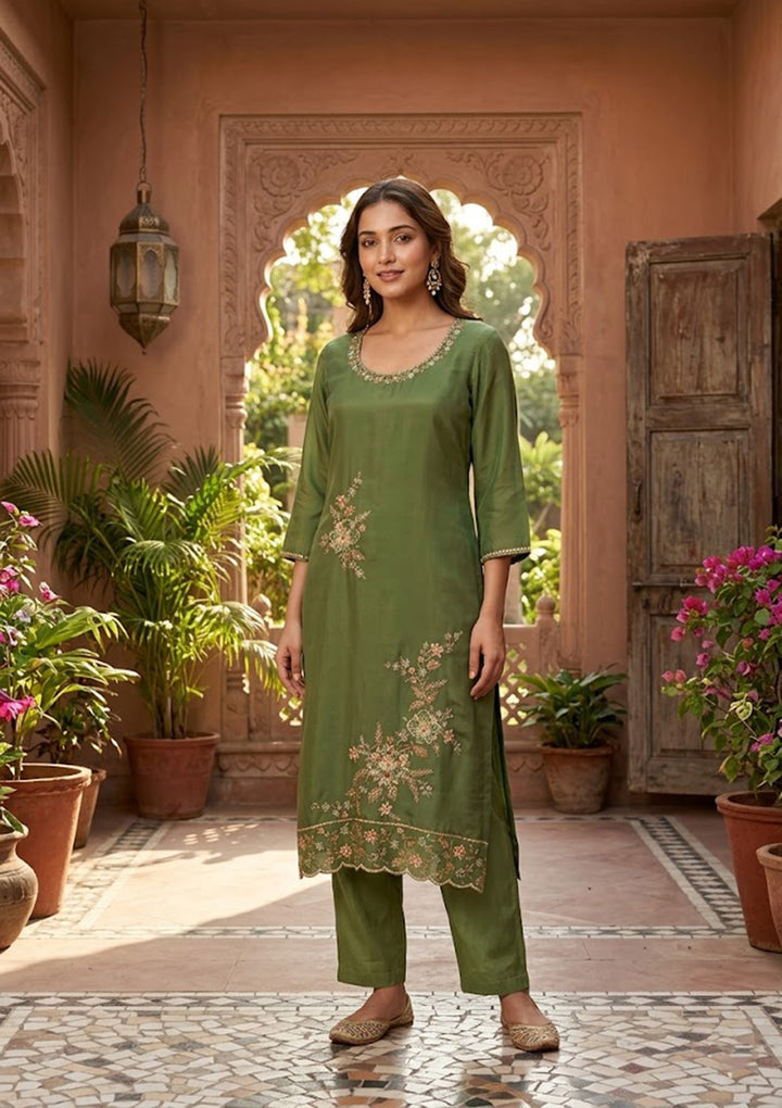 Mehendi Semi Crepe Threadwork Straight Kurta With Pant Regular And Dupatta