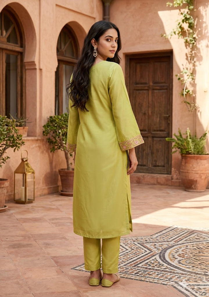 Leaf Green Semi Crepe Threadwork Straight Kurta With Pant Regular And Dupatta