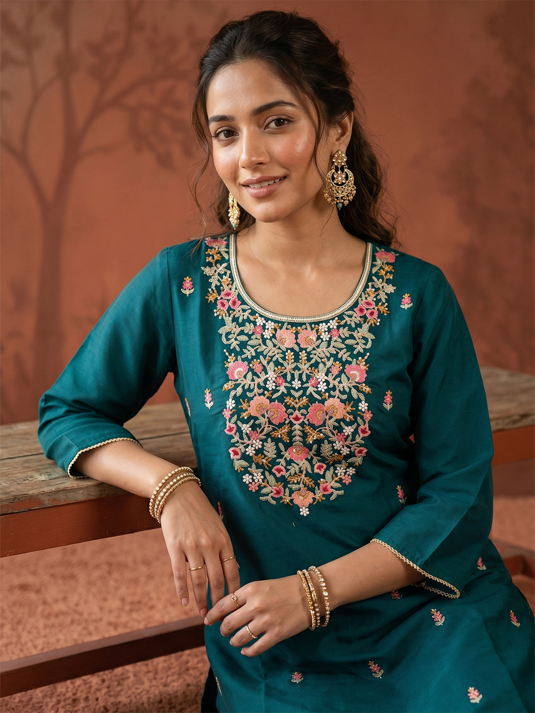 Bottle Green Silk Threadwork Straight Kurta With Regular Pant And Dupatta