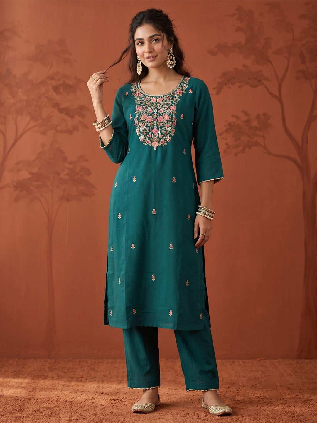 Bottle Green Silk Threadwork Straight Kurta With Regular Pant And Dupatta