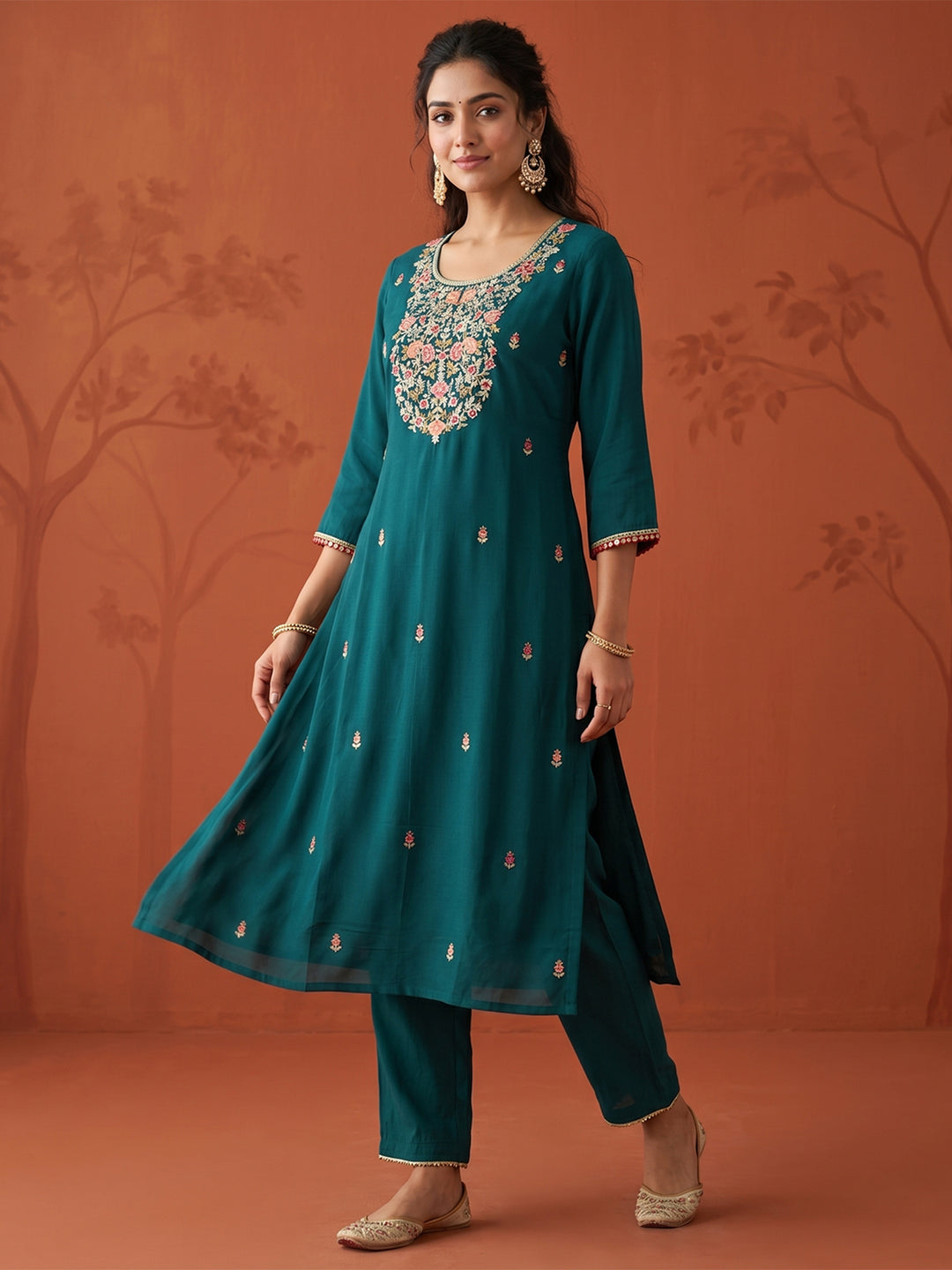 Bottle Green Silk Threadwork Straight Kurta With Regular Pant And Dupatta