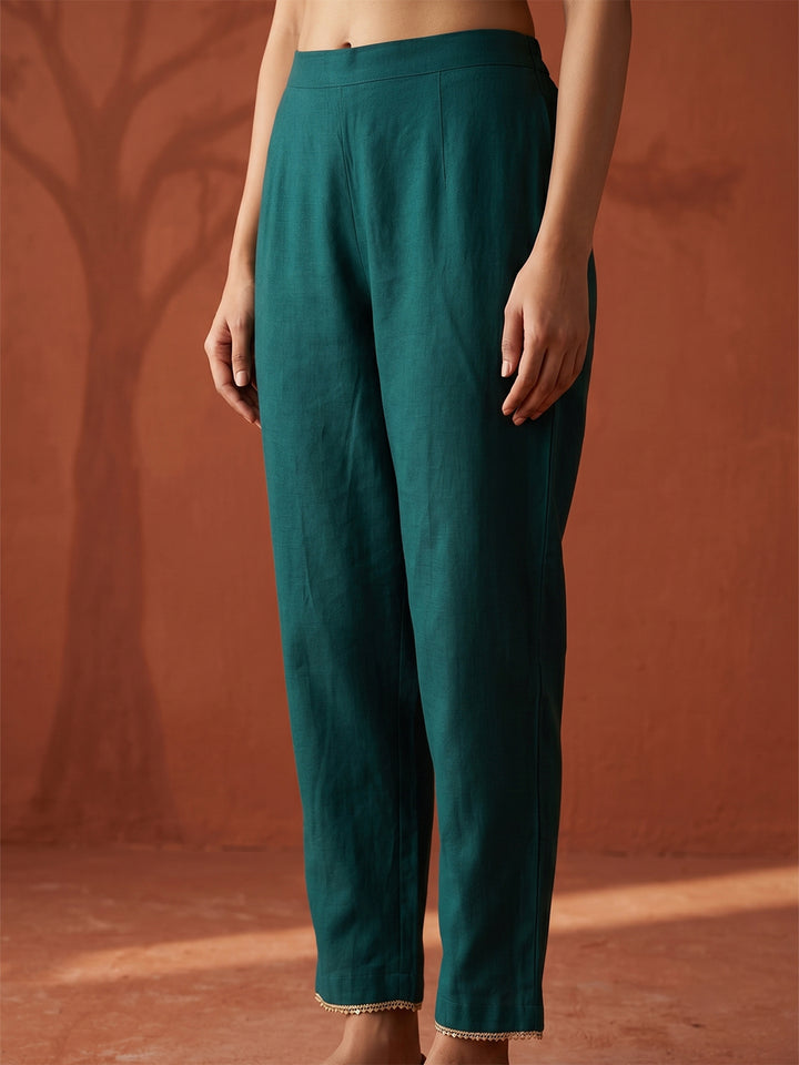 Bottle Green Silk Threadwork Straight Kurta With Regular Pant And Dupatta