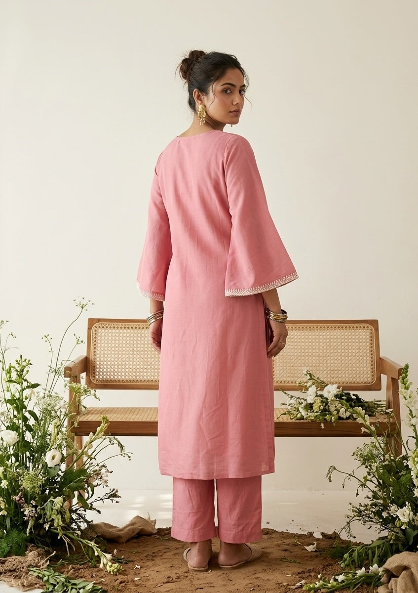 Gajari Pink Chanderi Threadwork Straight Kurta With Pant Regular And Dupatta