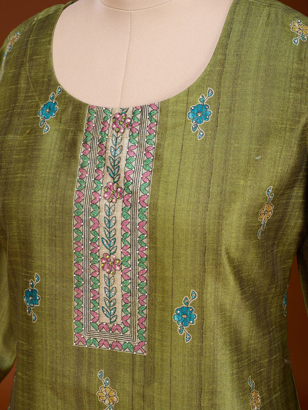 Mehendi Raw Silk Floral Stonework Straight Kurta With Pant Regular And Dupatta