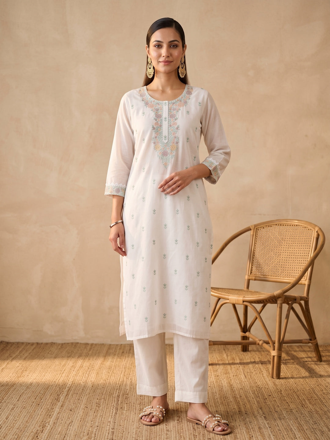 Off White Chanderi Threadwork Straight Kurta With Regular Pant And Dupatta