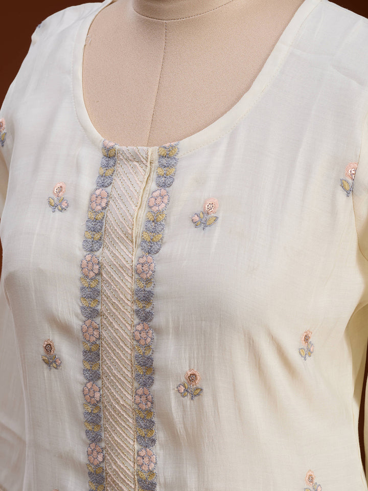 Cream Peach Chanderi Threadwork Straight Kurta With Regular Pant And Dupatta