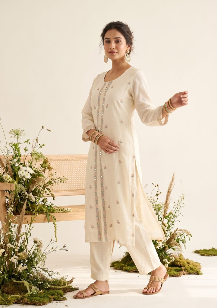Cream Peach Chanderi Threadwork Straight Kurta With Regular Pant And Dupatta