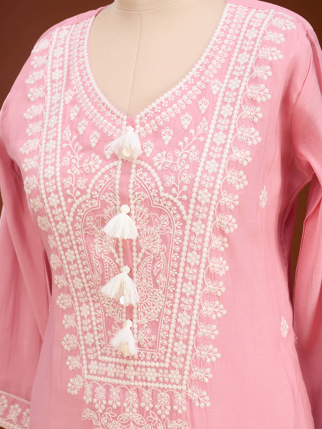 Gajari Pink Chanderi Threadwork Straight Kurta With Pant Regular And Dupatta