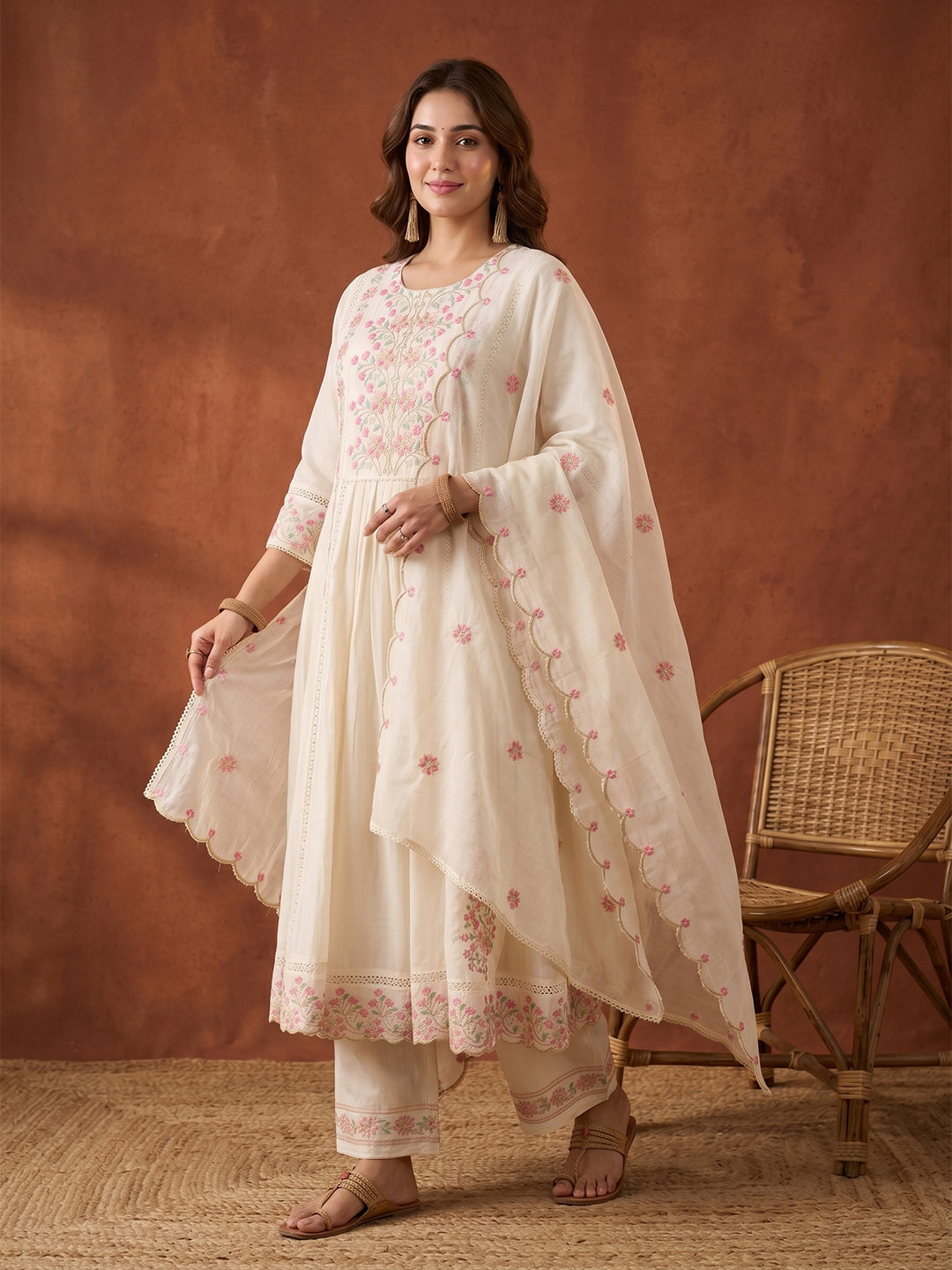 Cream Threadwork Cotton Readymade Salwar Suit