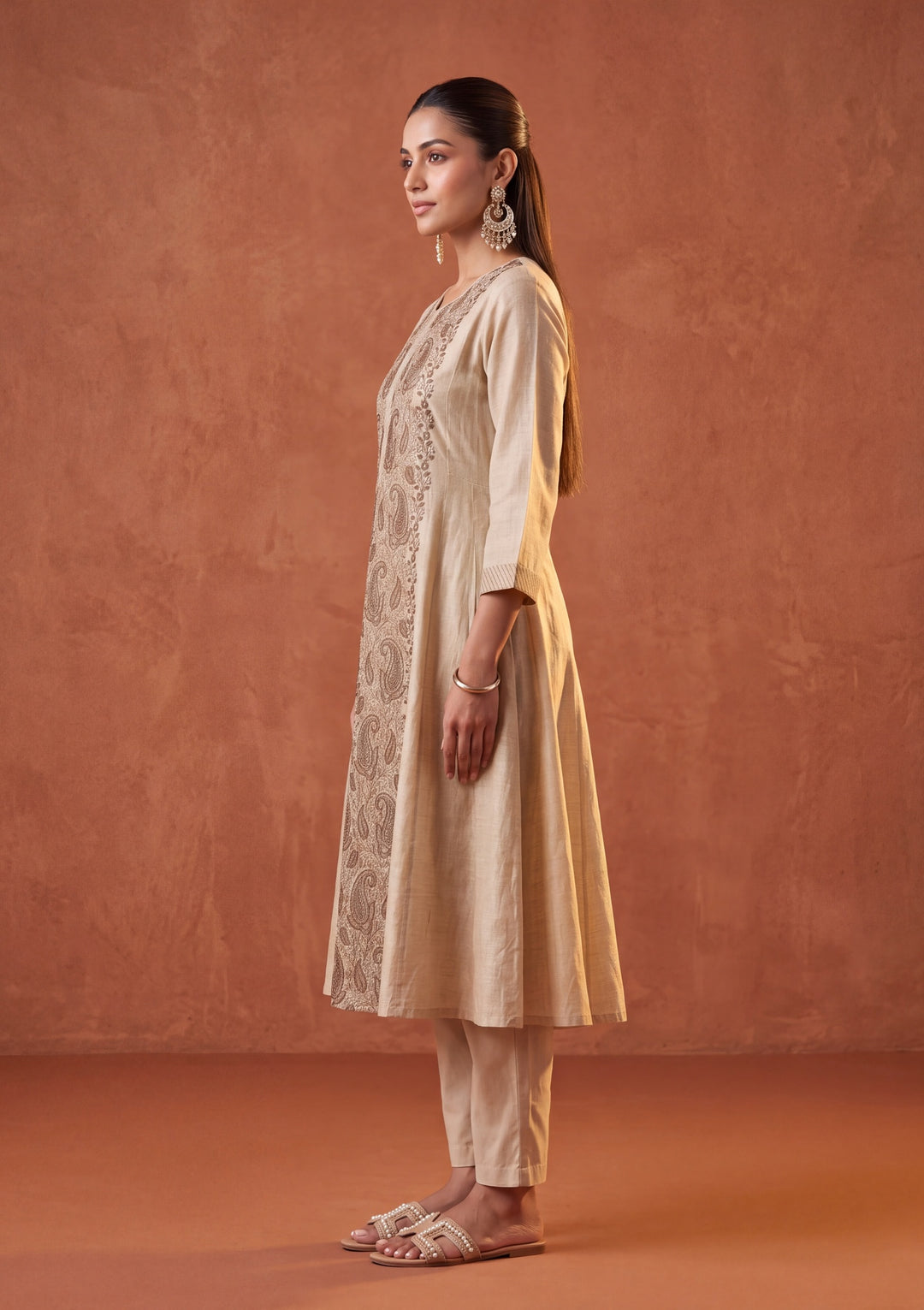 Beige Threadwork Cotton Readymade Salwar Suit
