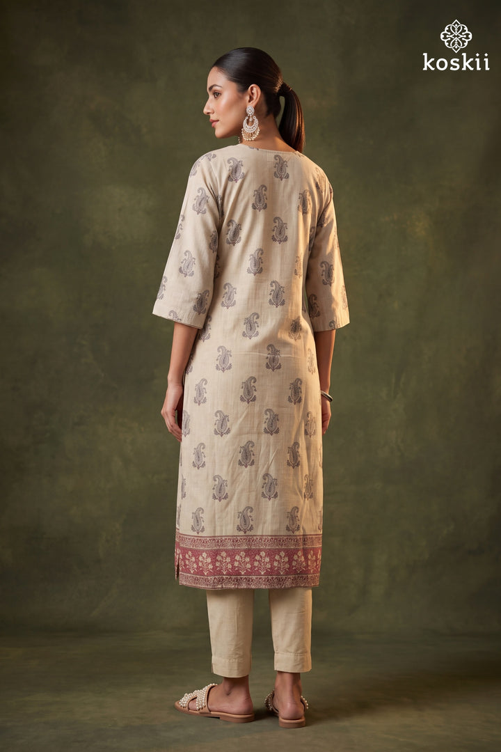 Beige Chanderi Silver Stonework Straight Kurta With Pant Regular And Dupatta