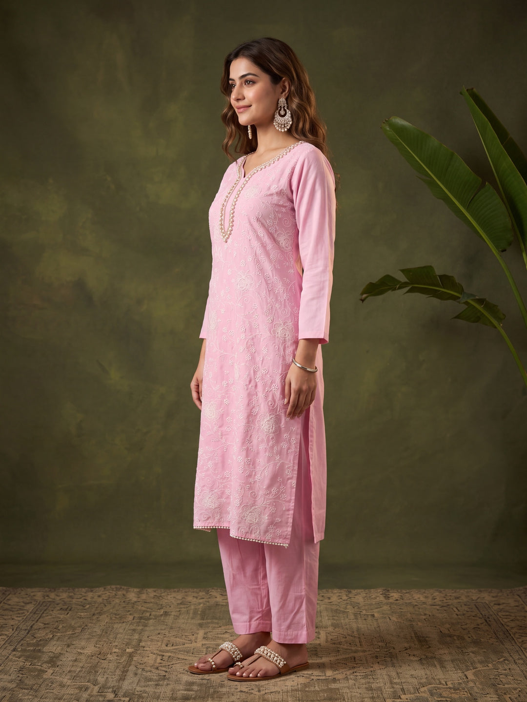 Baby Pink Chanderi Threadwork Straight Kurta With Pant Regular And Dupatta