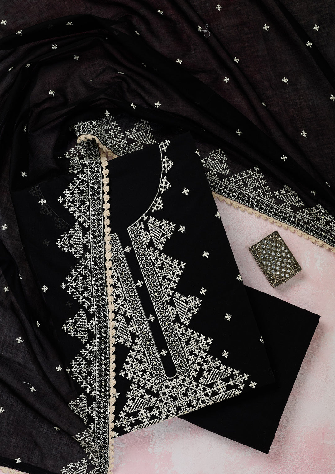 Black Georgette Threadwork Unstitched Dress Material With Matching Bottom And Dupatta