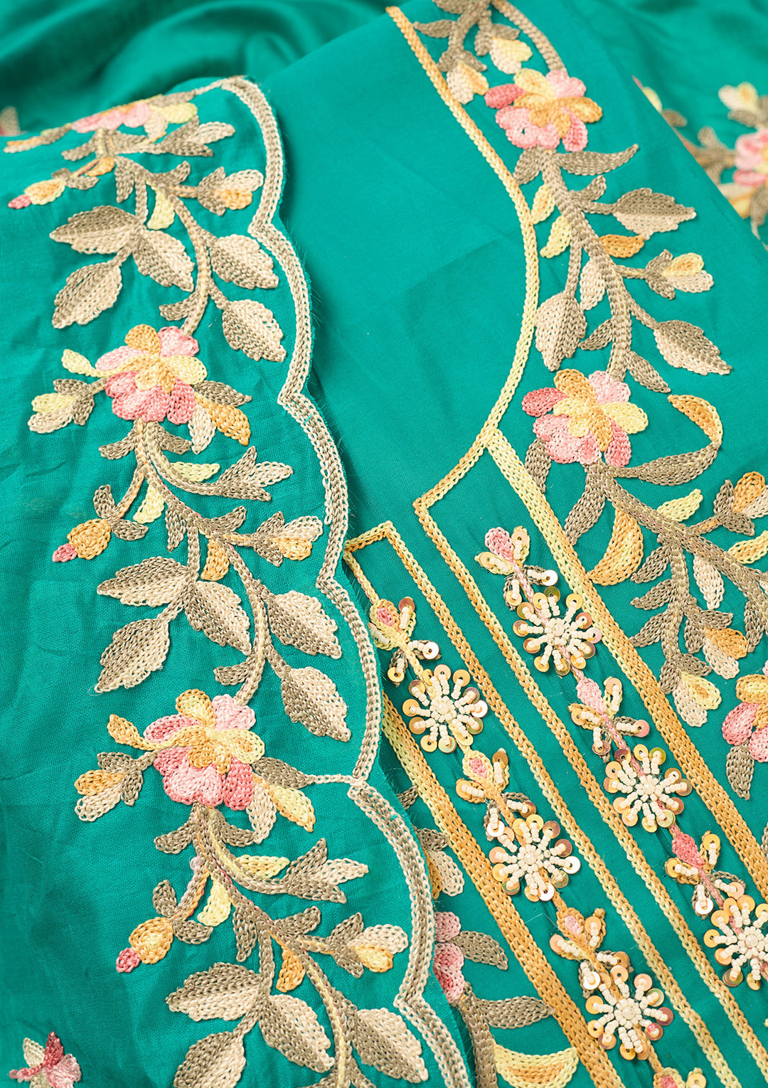 Peacock Green Semi Crepe Threadwork Unstitched Dress Material With Matching Bottom And Dupatta