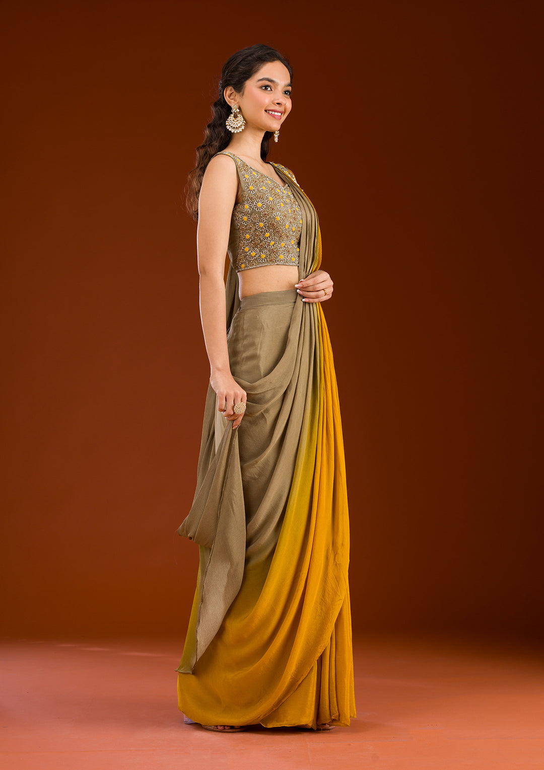 Beige Semi Crepe Ombre Cutdana Saree With Matching Blouse Piece